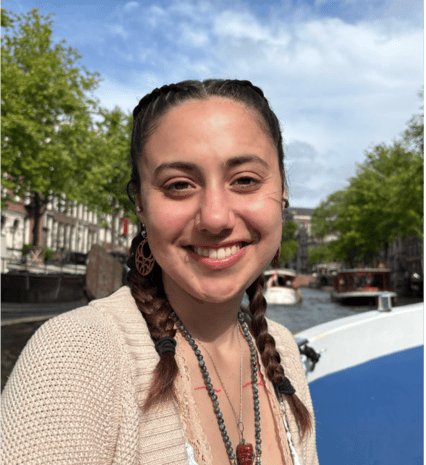 ella-bio-e1761147215182