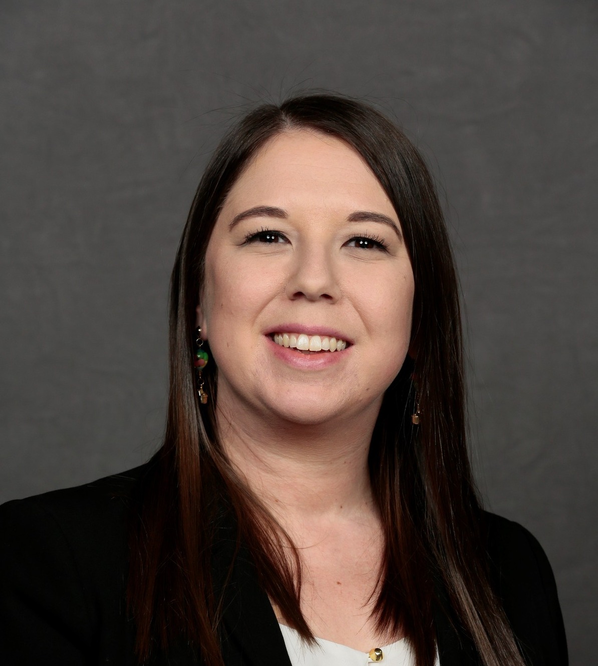 Stephanie R. Thomas Instructor Spotlight: Meet Professor Stephanie Thomas – News from the Nest